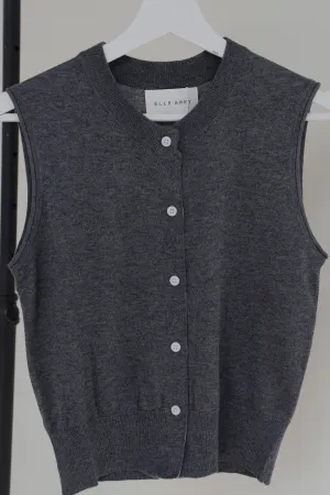 DANI VEST