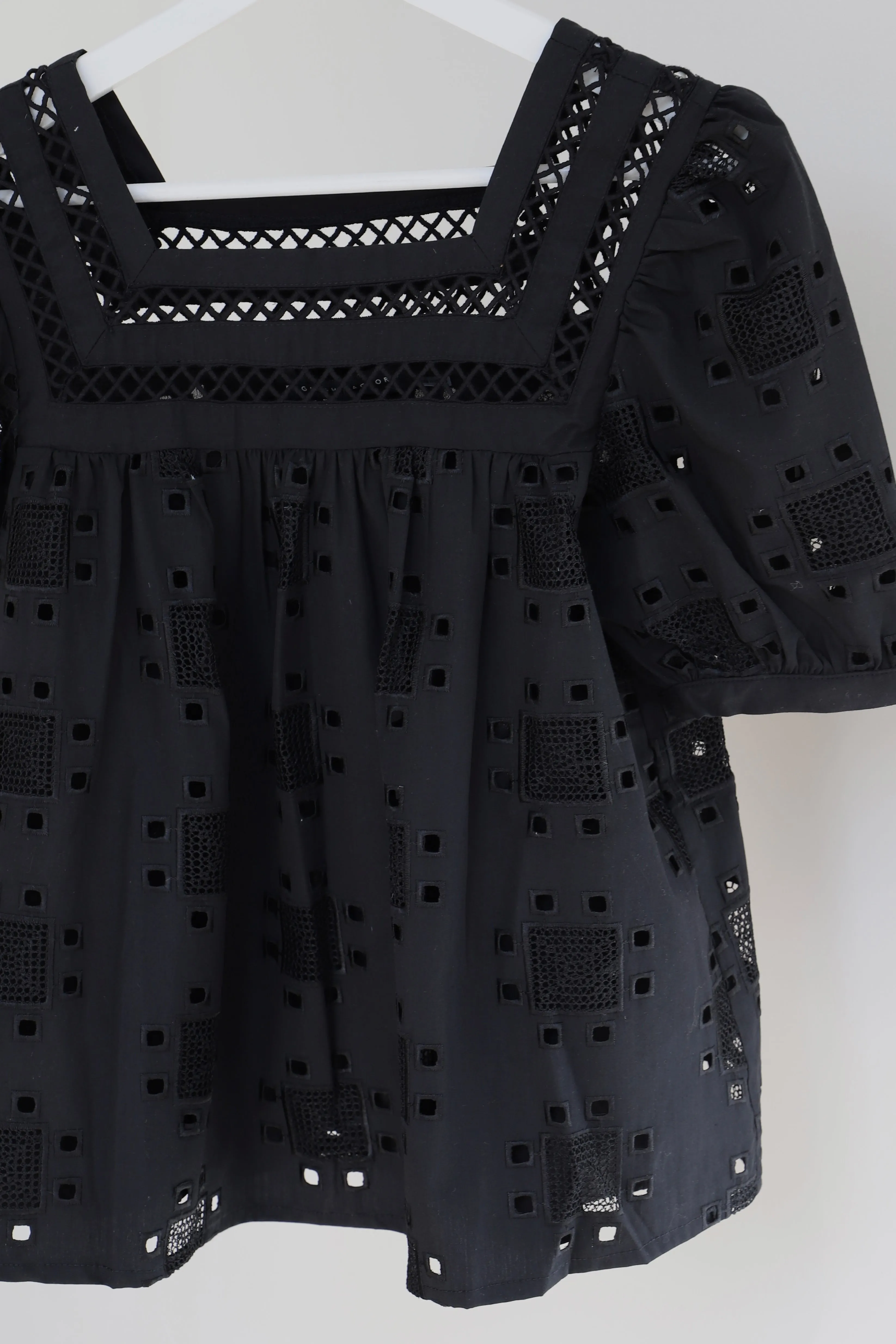EMBROIDERED SQUARE NECK TOP
