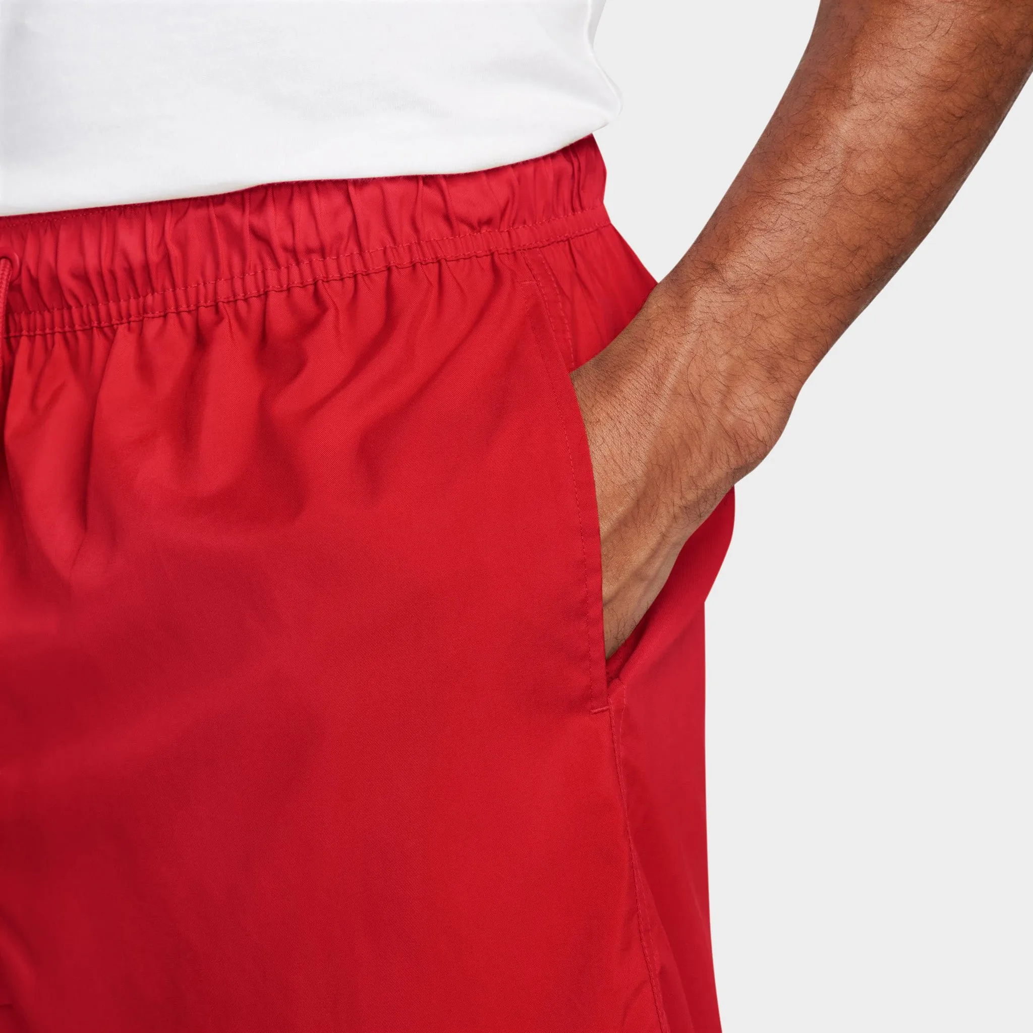 Nike Club Flow Shorts University Red / White