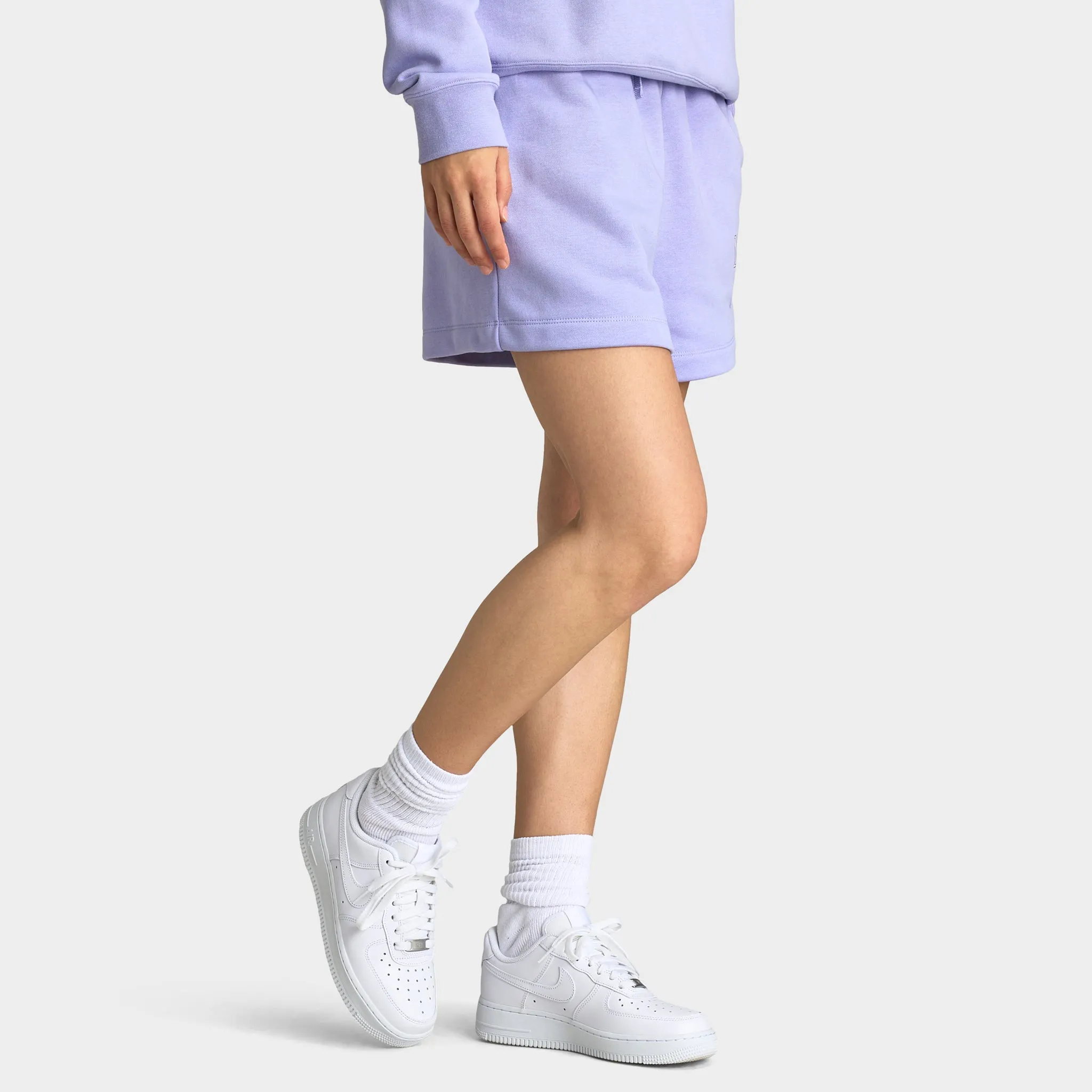 Nike Sportswear Women's Club Fleece Mid Rise 4" Graphic Shorts / Lilac Ice