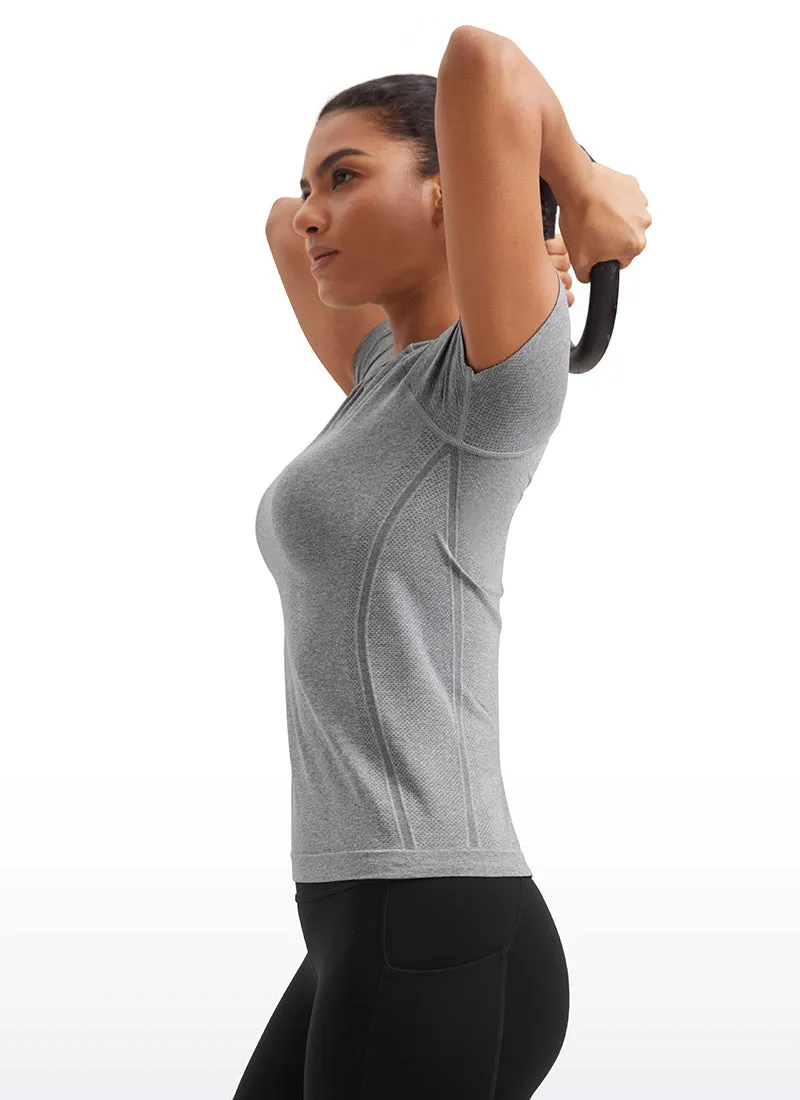 Seamless Hip-Length Short Sleeves