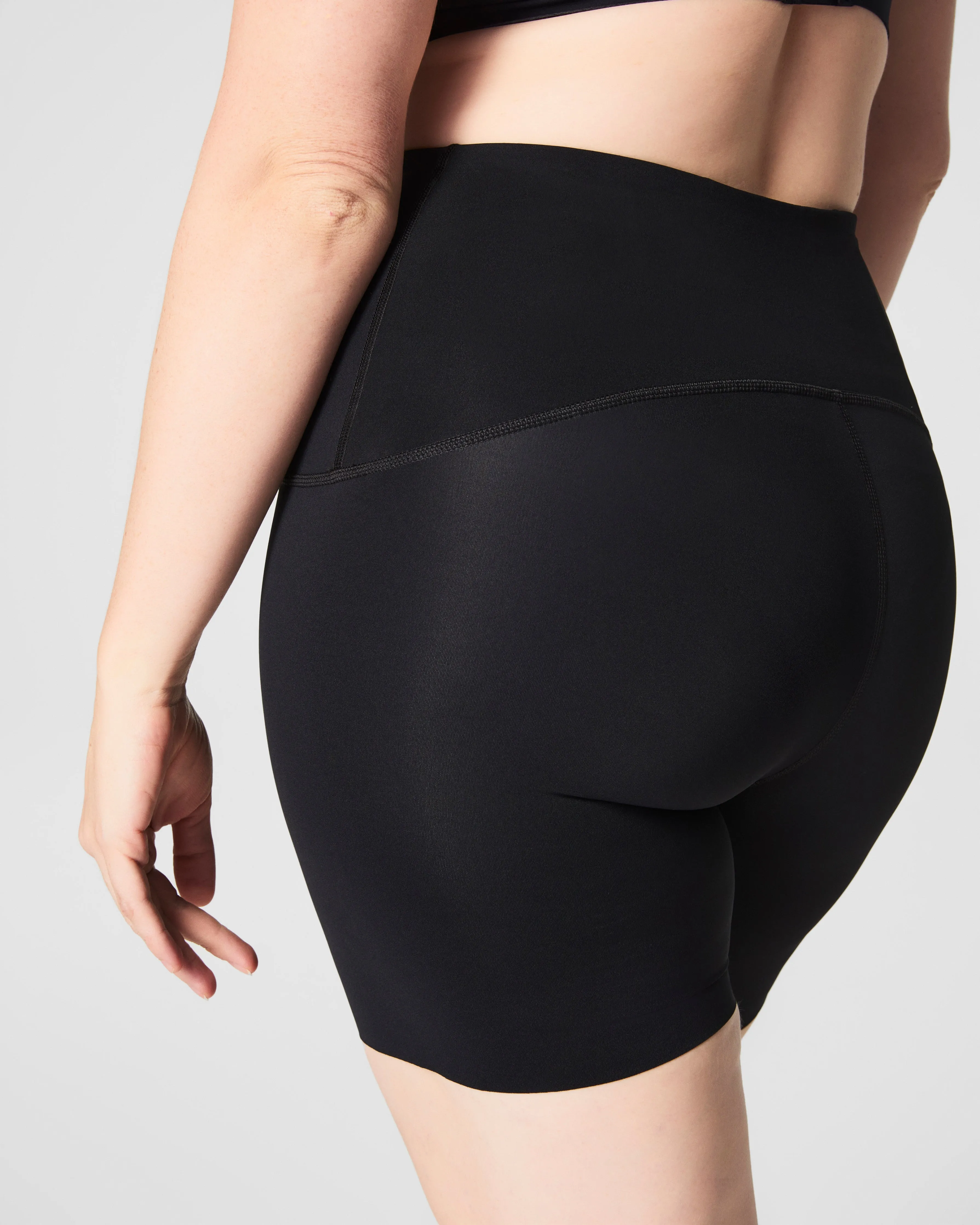 SPANXshape™ Booty Boost® Bike Short 8"