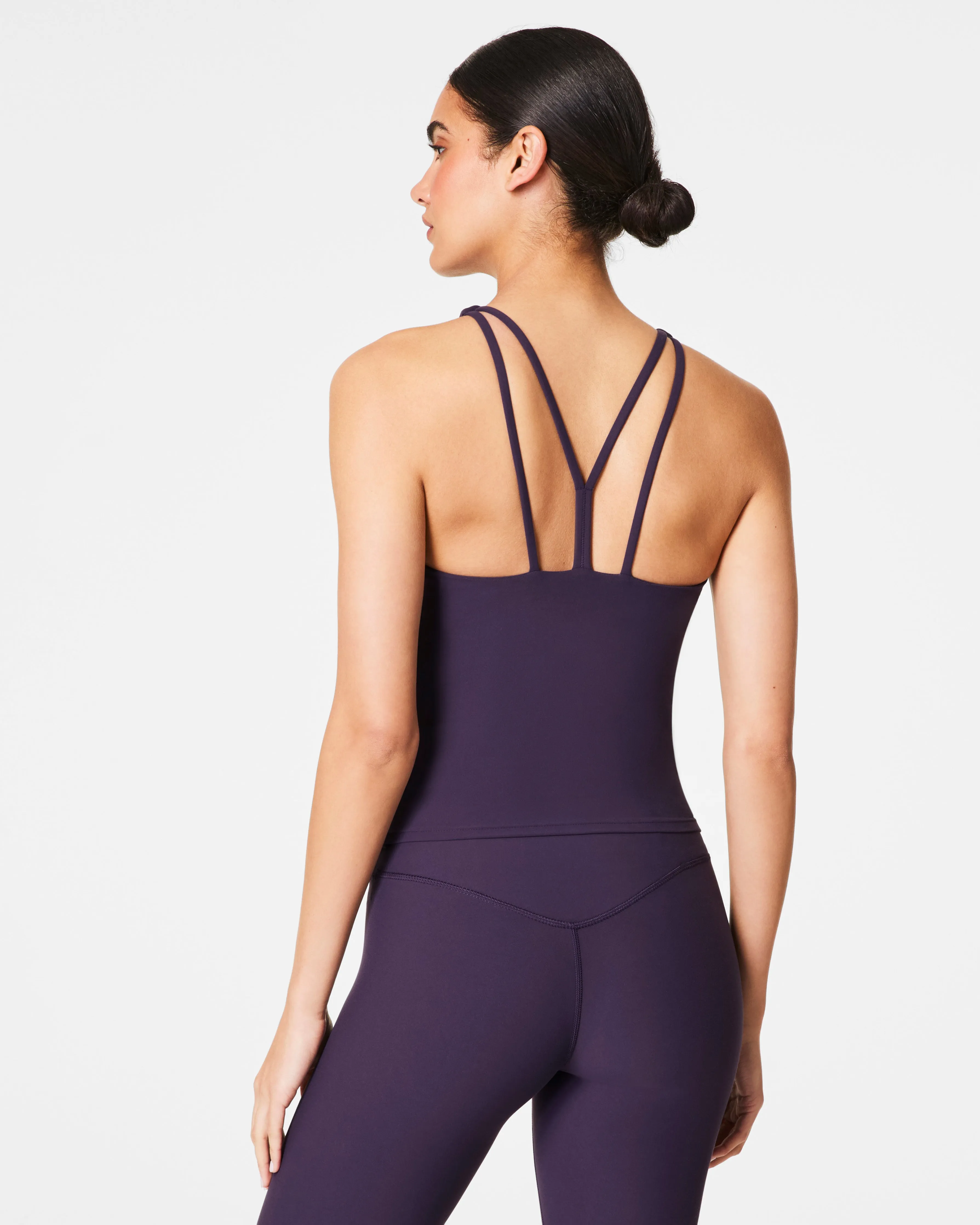 SPANXsmooth™ OnForm High Neck Shelf Tank