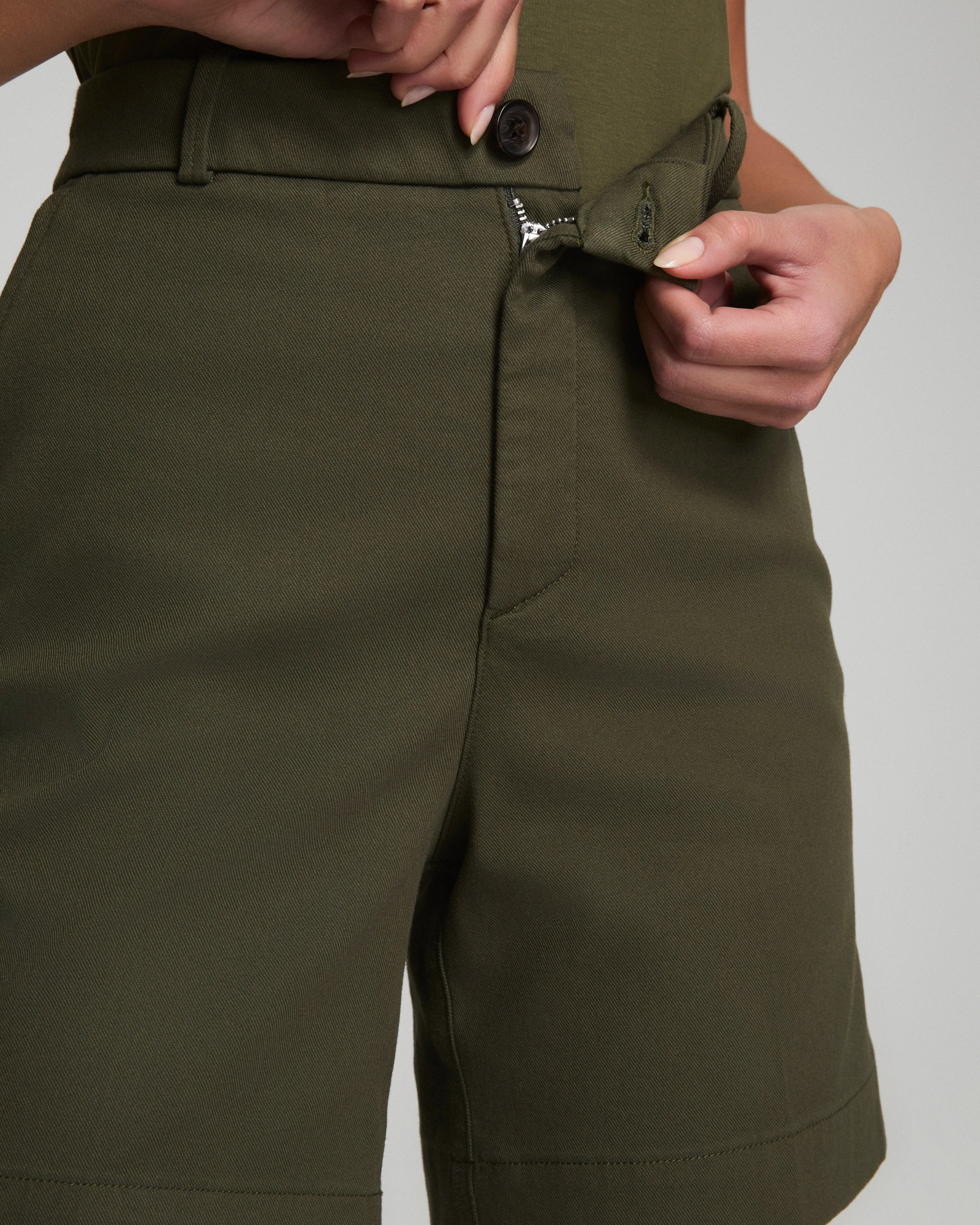 SPANXsupersmooth™ Stretch Twill Short, 7"