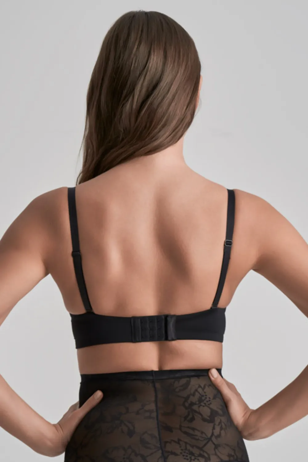 Ultra Plunge Bra in Black