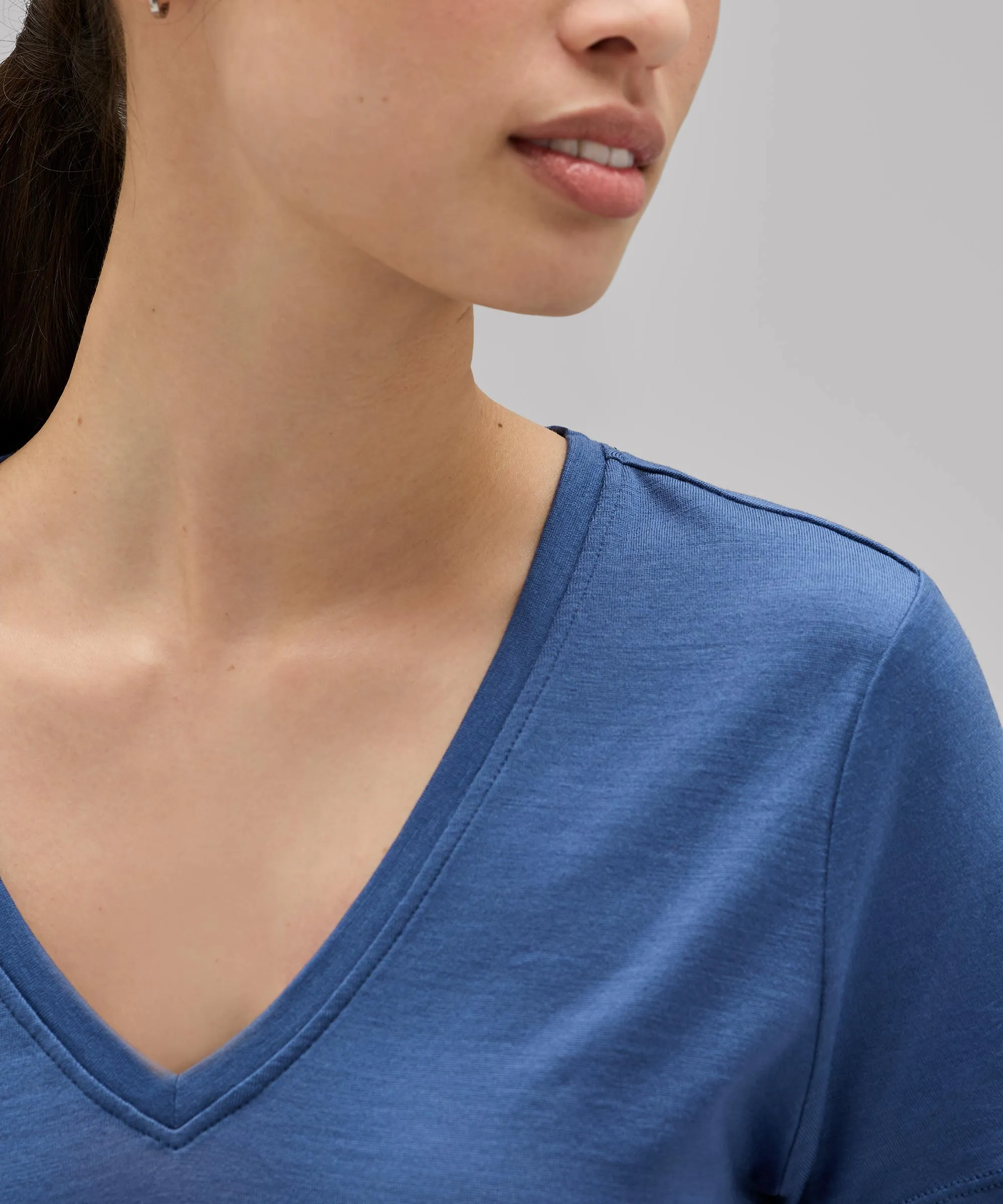 Women's Merino V-Neck T-Shirt